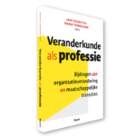 Boek Veranderkunde als professie Jaap Boonstra en Marjo Dubbeldam [Red] isbn 9789024470792 staand